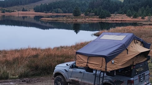 Raptor with 3p roof tent, fully equipped