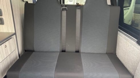 Poppy – Explore in Style - VW Camper for Unforgettable Holidays!