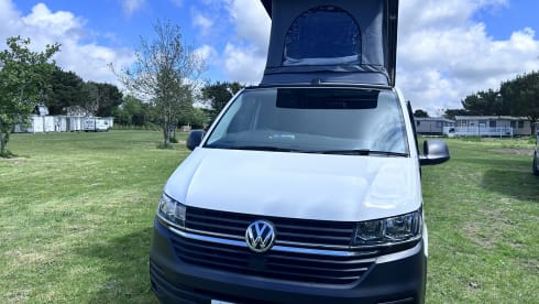 Freedom to roam, comfort to stay! – “VW Transporter Campervan Hire – Adventure Awaits in Newquay”