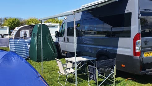 BETTY BOXER – BETTY - PEUGEOT BOXER XLWB - Quirky converted campervan 