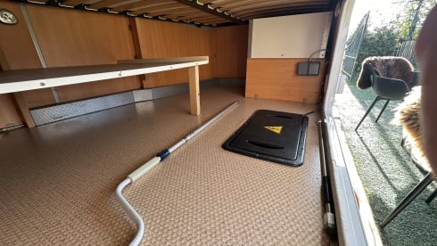 Piloot – Pilote camper - a big people camper! fully furnished!