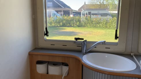 Ons maatje – 6p Adria Mobil alcove from 2004