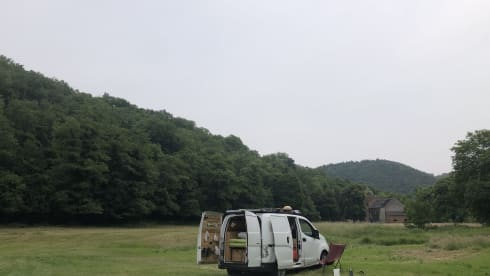 2p Nissan campervan uit 2014