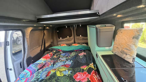 vrijheid blijheid – 4p extended Citroën campervan from 2017 