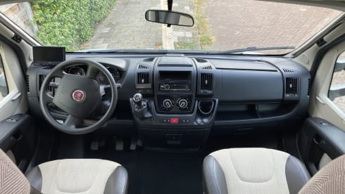 4p Adria Mobil semi-intégrée à partir de 2017