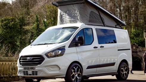 Tourists in Transit – Ford Transit Campervan