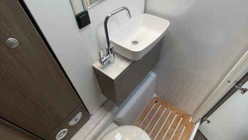 T338 Luxe Carado – 2025 (NEW)AUTOMATIC PREMIUM