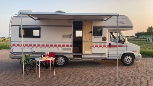 Wonderful spacious family camper for rent