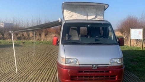 Very complete Safari Camper from 1995