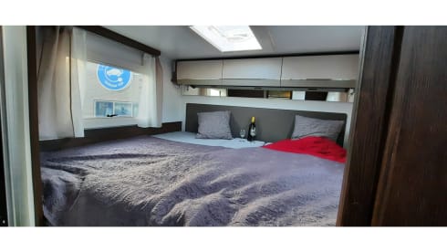 Benimar 2021 – Luxury 4 person camper, 2021 with 170 hp powerful engine!