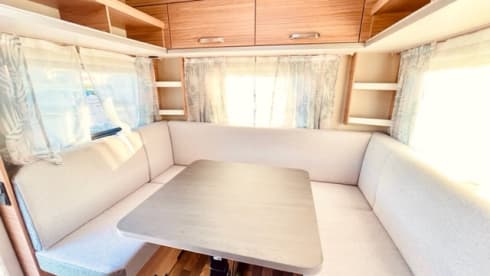 SMART VOYAGER – CARAVAN WEINSBERG CARAONE 450 FU