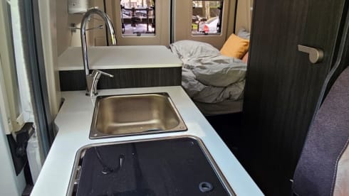 Den Beni  – 4p Benimar campervan uit 2023