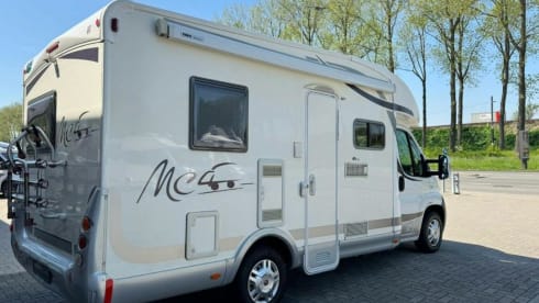 Maccie – 4p McLouis semi-integrated from 2011