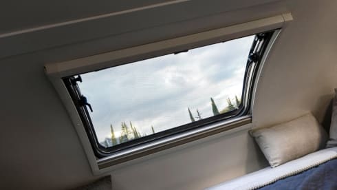 L2R – grand 2-6 berth, free wifi & unlimited miles