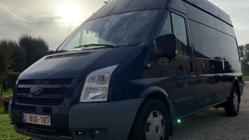 Jack (hit the road) – 2p Ford campervan uit 2010