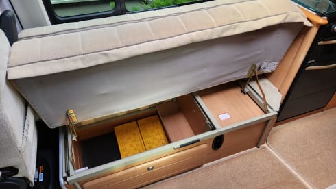 Bertha – 2 Berth Compact Motorhome - Auto-Sleepers Symbol