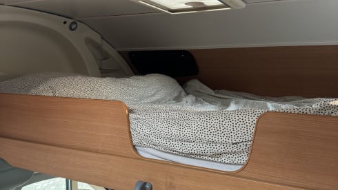 Nice spacious family camper (2011)!