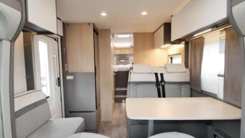 Excellent Campers  – 4p LMC semi-integrated from 2022