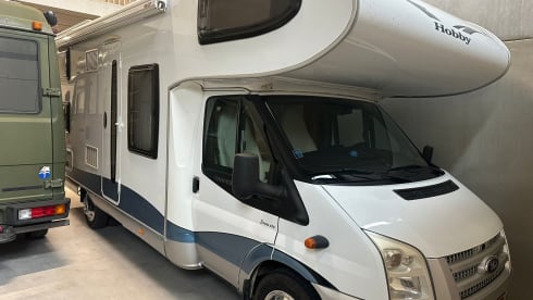 Hobby Siësta 650 – 6p Hobby alcove from 2010