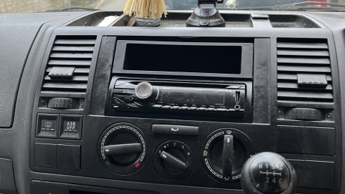 Florence – 4-6 berth Volkswagen campervan from 2008