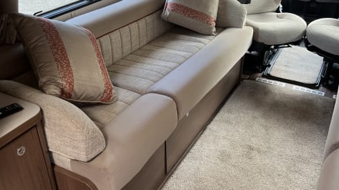 The Tardis – 2 berth Coachbuilt motorhome - Pets Welcome