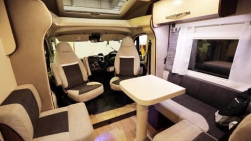 Benny – Stunning 4 Berth Benimar integrated from 2021 Auto