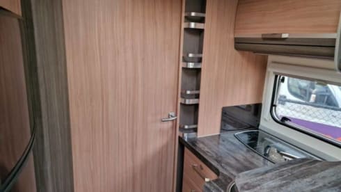 2p Knaus semi-integrated from 2015