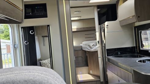 4p Challenger semi-integrated uit 2020