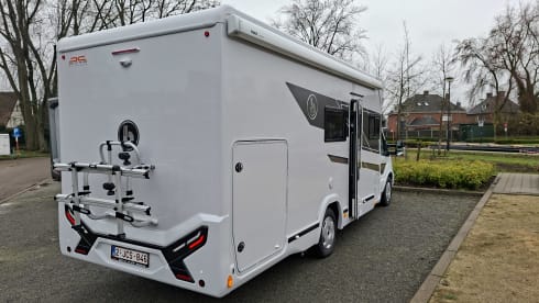 IL BOMBO – 4p Benimar semi-integrated uit 2026