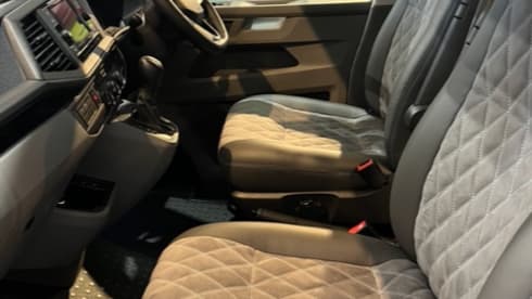 Trans LWB Auto – VW Transporter T6.1 (LWB) Automatic - Brand New