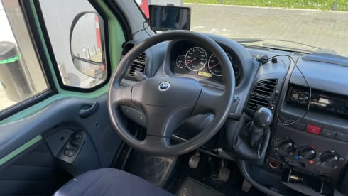 Possl bus camper with many free extras