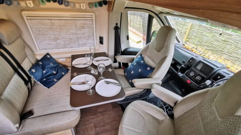 The Hunterwagen! – 4 berth Hymer Sierra Nevada Campervan 2020