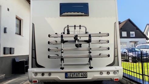 Leo  – ☀️ Motorhome LEO Rental ☀️