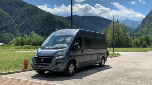 CaRo – 4p Pilote bus from 2018 (2 to 3 people)