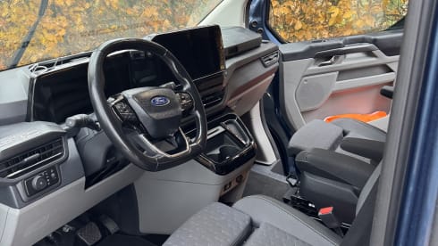 Nuggie – Fourgon aménagé Ford Nugget '25 bien conçu avec 4 couchages confortables