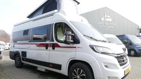 Pilote 6.40 meters, transverse bed, sleeping lifting roof!!