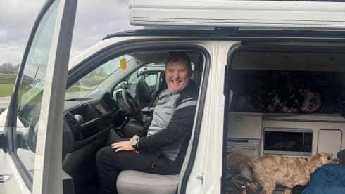 Bonnie💓 – 4 berth Volkswagen Campervan