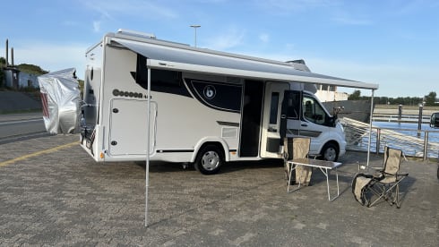 New luxurious Ford Benimar 463 semi-integrated 06/2025 AUTOMATIC