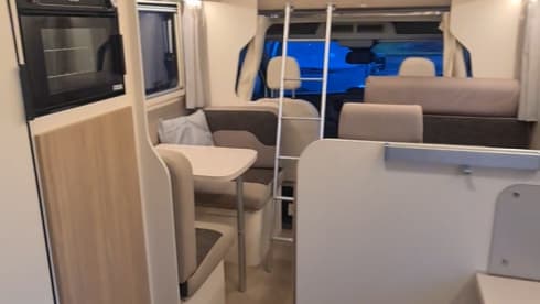 LISMORE – 6 Berth, Ford Rimor Evo Sound, 6 Seatbelt 