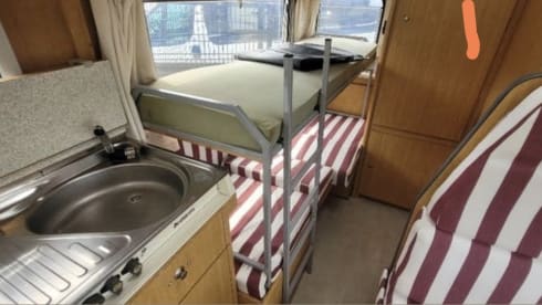 Cees – Alkoof Camper (1997) - km vrij - huisdieren toegestaan