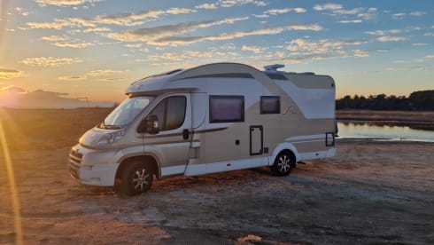 4p Bürstner semi-integrated from 2009