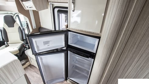 T-Loft 530 – Camper 5 posti Elnagh T-Loft 530 - 7,45 mt.