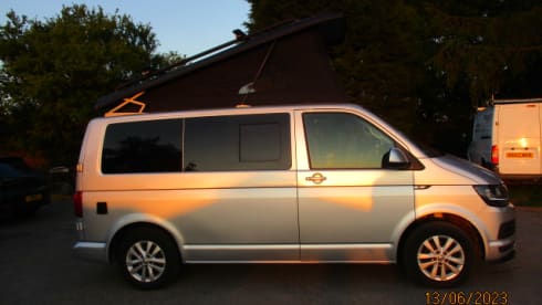 Pistol 2 – 4-Bett-Volkswagen-Campervan von 2016