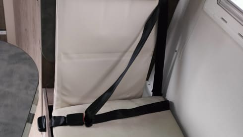 Titanium – 4p Chausson semi-integrated from 2020