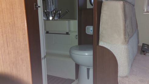 ci elliot 85p – Camper with 2 single beds and air conditioning on the engine and kilometers free