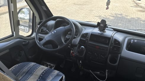 Tramp – 3p Hymer semi-integrato dal 2004