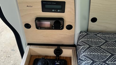 Ventje Avocado – Guy Avocado '24; 4p Volkswagen camper van from 2024