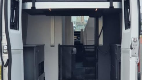 Alphie – 2-seater Adria Mobil bus from 2026