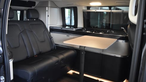 Marco Polo – Volkswagen T6 California Ocean campervan a 4 posti, cambio automatico