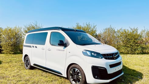 TRAVEL A-CROSS – City Van Cross Camp Flex